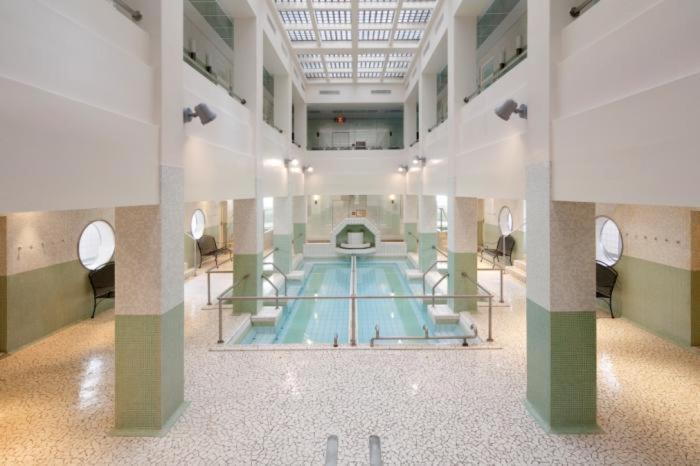 Spacieux Duplex Tout Confort A 200M Des Thermes De Bains-Les-Bains Dans Les Vosges Luaran gambar